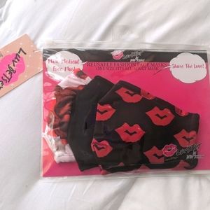 NWT Set of 3 Betsey Johnson face masks
